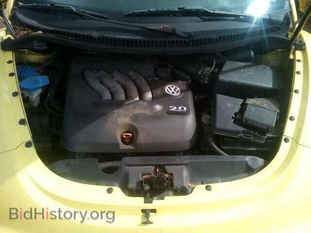 2000 VOLKSWAGEN BEETLE - VIN: 3VWCC21C5YM413014 - Фото 7