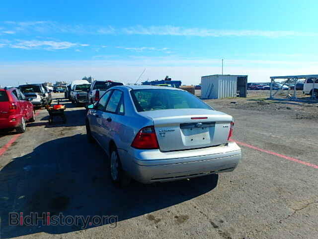 2005 FORD FOCUS - VIN: 1FAFP34N95W294781 - Фото 3