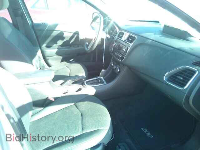 2011 Chrysler 200 (VIN 1C3BC1FB0BN525570) — фото 5 из 10