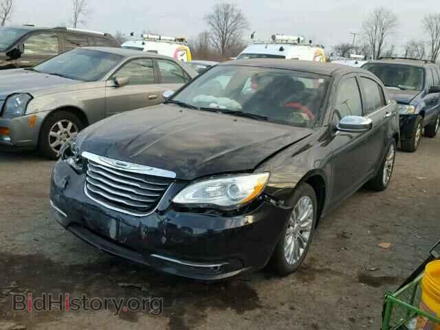 2013 CHRYSLER 200 - VIN: 1C3CCBCG2DN555473 - Фото 2