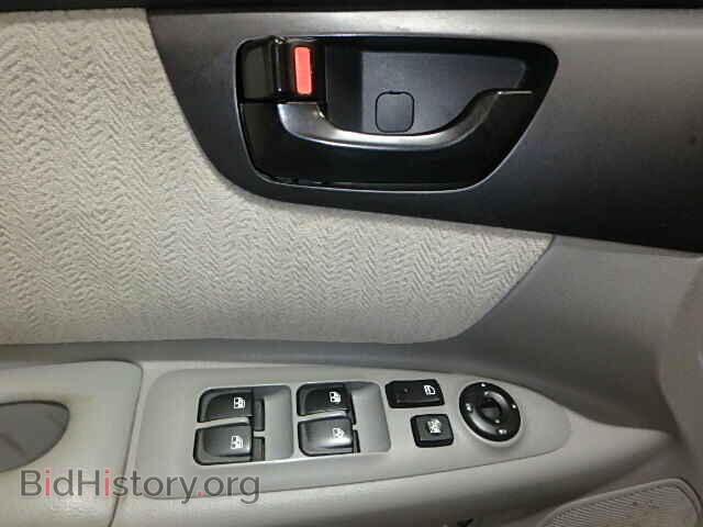 2006 KIA OPTIMA - VIN: KNAGE123565048549 - Фото 9