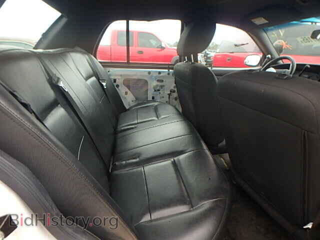 2011 FORD CROWN VIC - VIN: 2FABP7BV2BX101928 - Фото 6