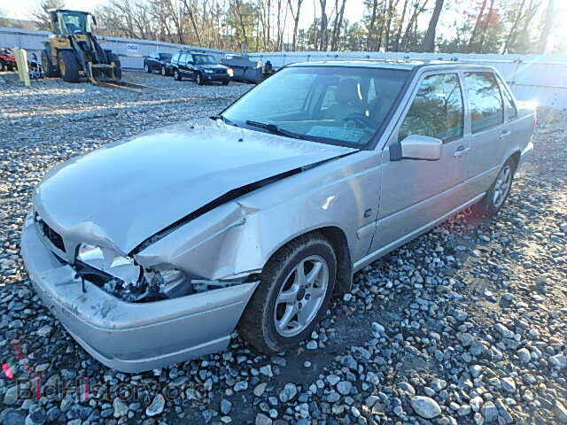 2000 VOLVO S70 - VIN: YV1LS61J5Y2668775 - Фото 2