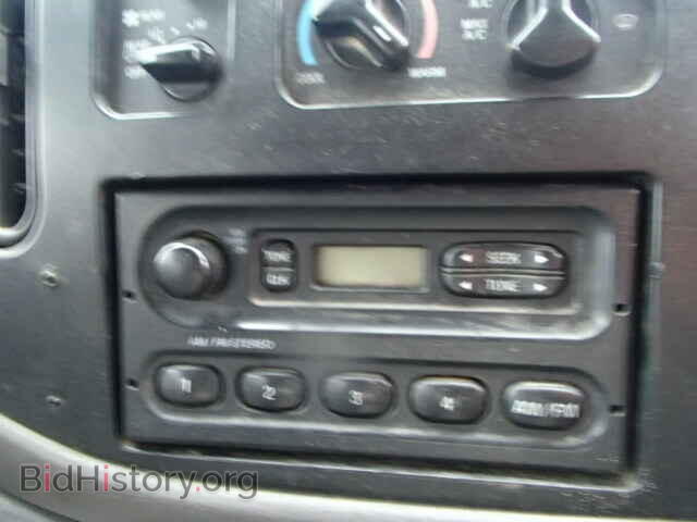 2000 FORD ECONOLINE - VIN: 1FBNE31L9YHB82252 - Photo 9