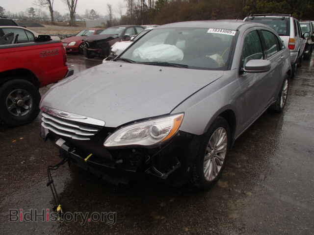 2013 CHRYSLER 200 - VIN: 1C3CCBAB6DN670620 - Фото 2