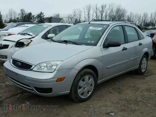 2007 FORD FOCUS - VIN: 1FAFP34N47W319556 - Фото 2