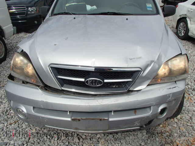 2006 KIA SORENTO - VIN: KNDJD733165590194 - Фото 9