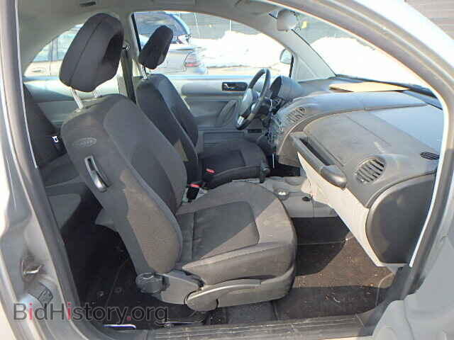 2000 VOLKSWAGEN BEETLE - VIN: 3VWBA21C5YM465874 - Фото 5