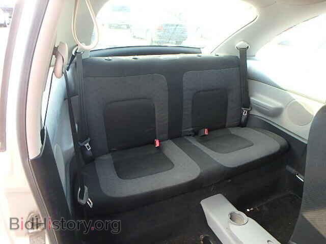 2000 VOLKSWAGEN BEETLE - VIN: 3VWBA21C5YM465874 - Фото 6