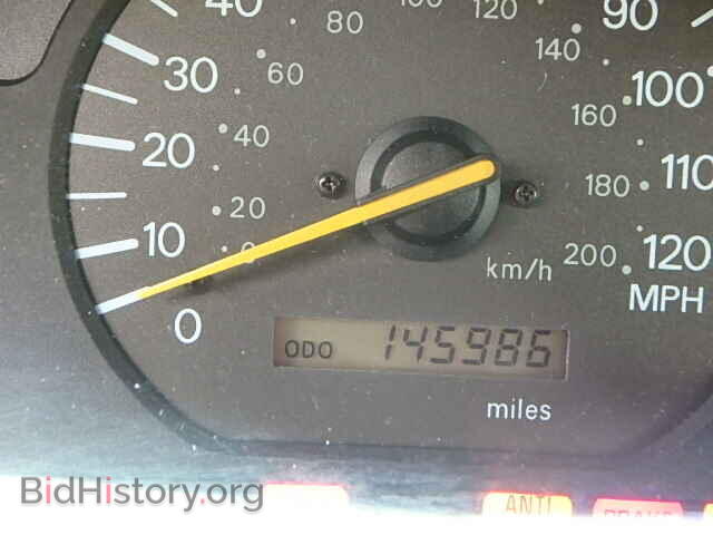 2000 MITSUBISHI GALANT - VIN: 4A3AA46L1YE057345 - Фото 8