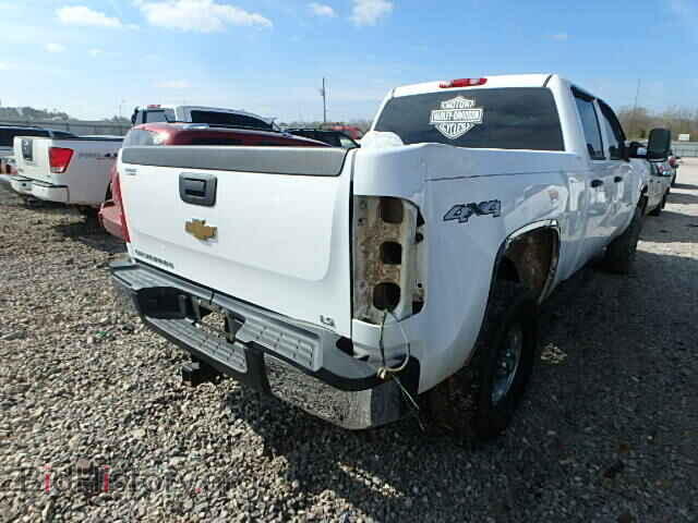 2009 CHEVROLET SILVERADO - VIN: 1GCHK43K29F144015 - Фото 4
