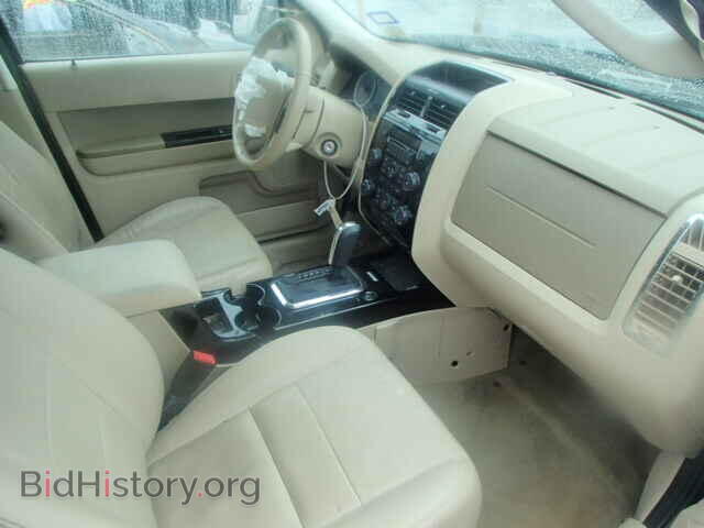 2011 FORD ESCAPE - VIN: 1FMCU0EG4BKC66969 - Photo 5