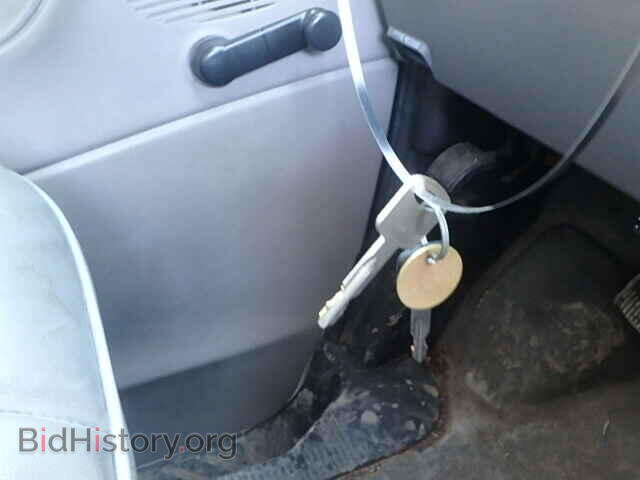 2000 FORD ECONOLINE - VIN: 1FTNE24L4YHB50620 - Фото 9