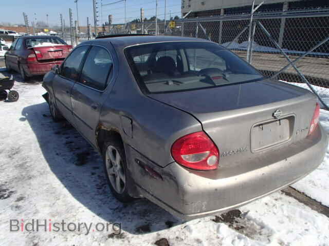 2000 NISSAN MAXIMA - VIN: JN1CA31D3YT764466 - Photo 3