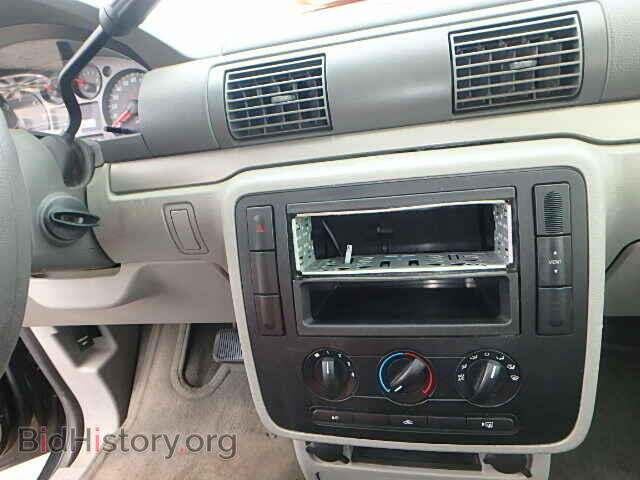 2004 FORD FREESTAR - VIN: 2FMZA50604BB08589 - Фото 9