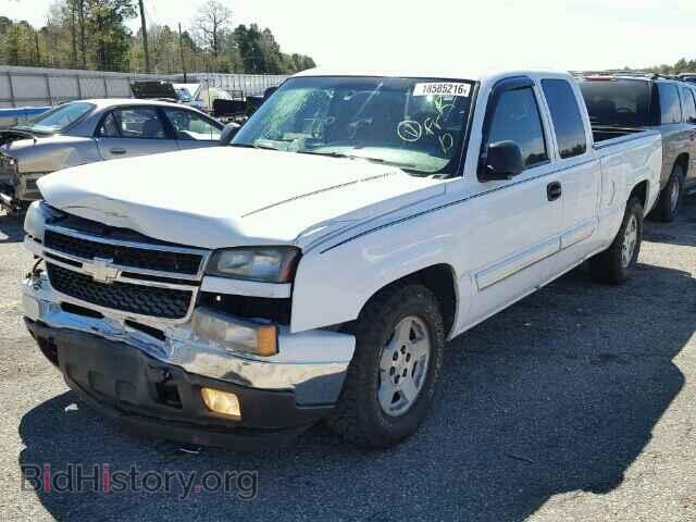 2006 CHEVROLET SILVERADO - VIN: 1GCEC19V06Z213388 - Photo 2