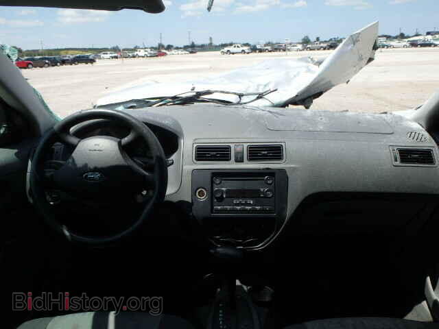 2005 FORD FOCUS - VIN: 1FAFP34N35W143807 - Фото 10