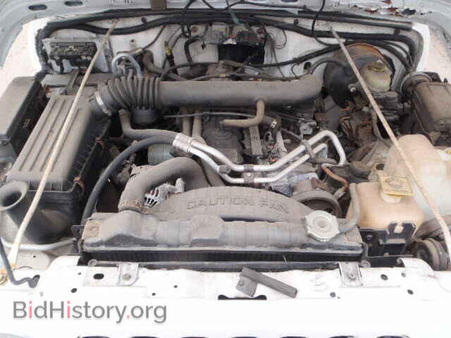 2000 JEEP WRANGLER - VIN: 1J4FA59S4YP767145 - Фото 7
