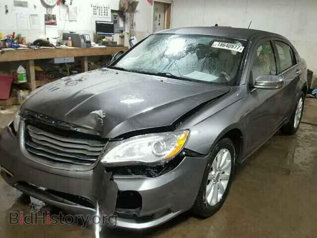 2013 CHRYSLER 200 - VIN: 1C3CCBCG2DN580356 - Фото 2