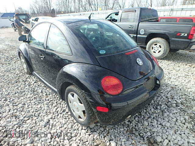 2000 VOLKSWAGEN BEETLE - VIN: 3VWCA21C9YM498123 - Фото 3