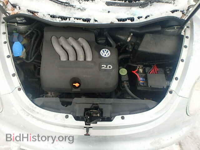 2000 VOLKSWAGEN BEETLE - VIN: 3VWCC21CXYM411145 - Фото 7