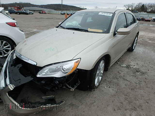 2013 CHRYSLER 200 - VIN: 1C3CCBAB9DN704839 - Фото 2