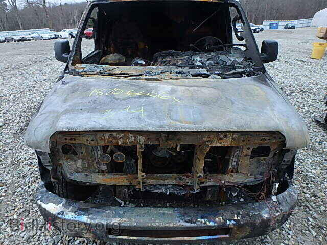 2008 FORD ECONOLINE - VIN: 1FBNE31L48DB42099 - Photo 10