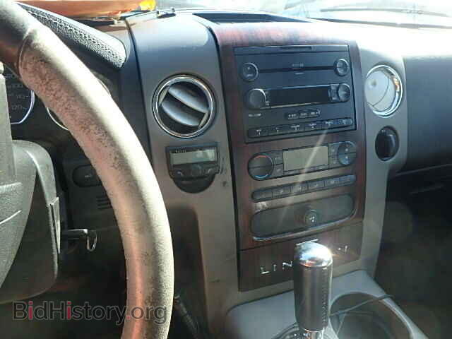 2006 LINCOLN MARK LT - VIN: 5LTPW16516FJ04070 - Photo 9