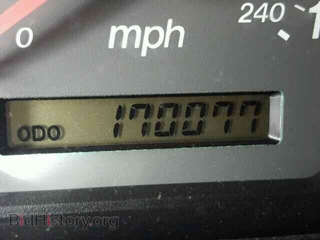 2000 MAZDA 626 - VIN: 1YVGF22C3Y5111098 - Фото 8