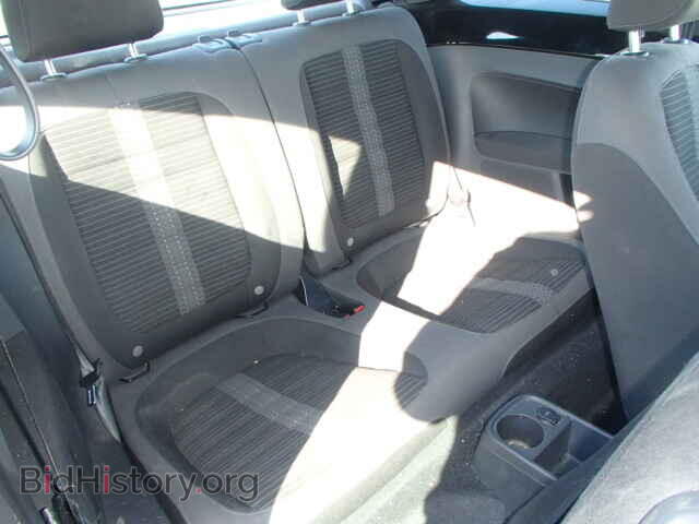 2012 VOLKSWAGEN BEETLE - VIN: 3VWVA7AT3CM602720 - Фото 6