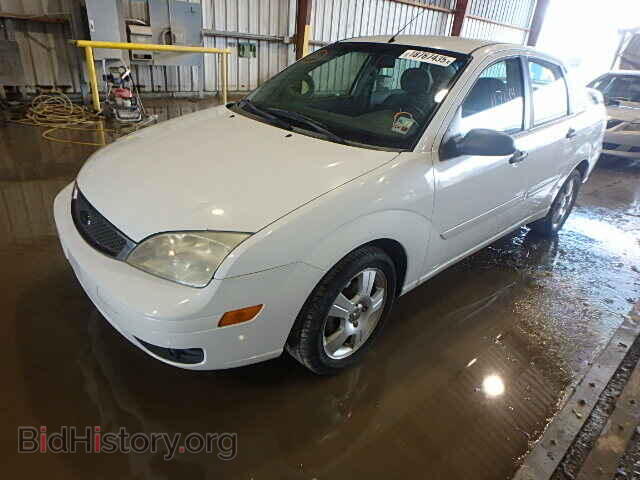 2005 FORD FOCUS - VIN: 1FAFP34N55W219687 - Фото 2