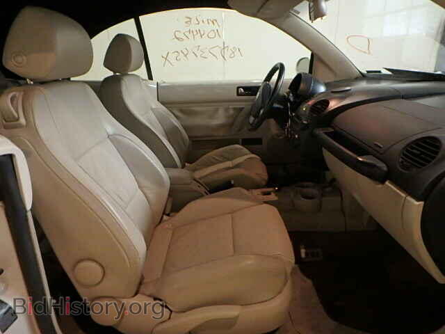 2004 VOLKSWAGEN BEETLE - VIN: 3VWCD31YX4M332390 - Фото 5