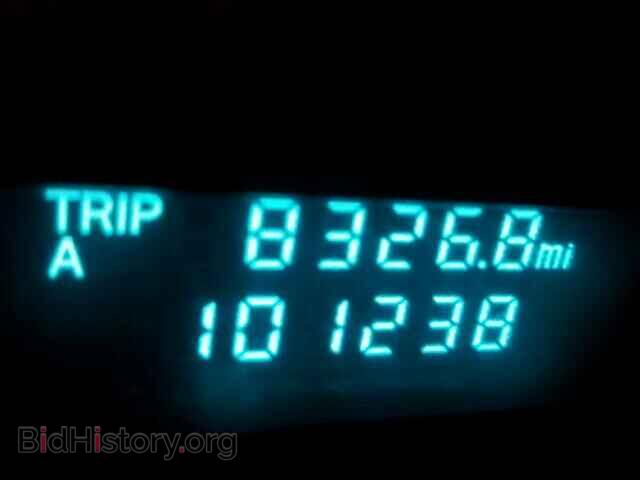 2011 MAZDA TRIBUTE - VIN: 4F2CY9GG8BKM01087 - Фото 8