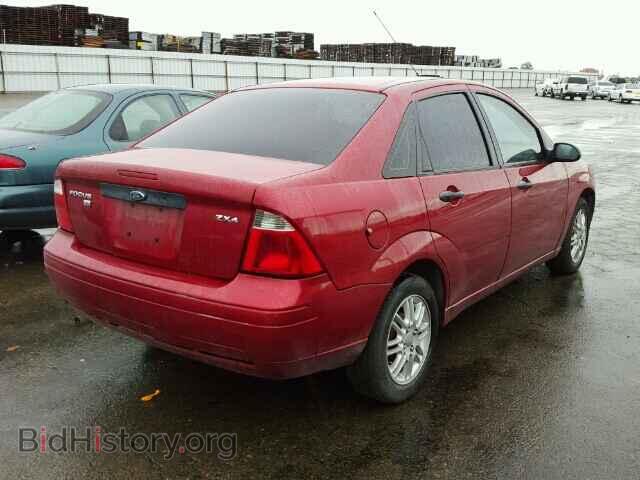 2005 FORD FOCUS - VIN: 1FAFP34NX5W233410 - Фото 4