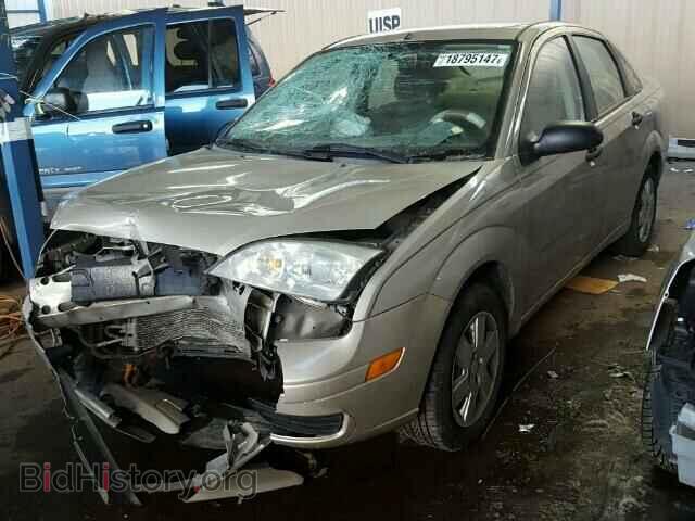 2007 FORD FOCUS - VIN: 1FAEP34N774217393 - Фото 2