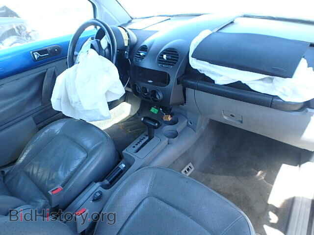 2000 VOLKSWAGEN BEETLE - VIN: 3VWCC21C8YM408647 - Photo 5