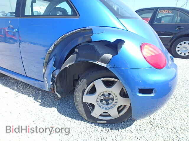 2000 VOLKSWAGEN BEETLE - VIN: 3VWCC21C8YM408647 - Photo 10
