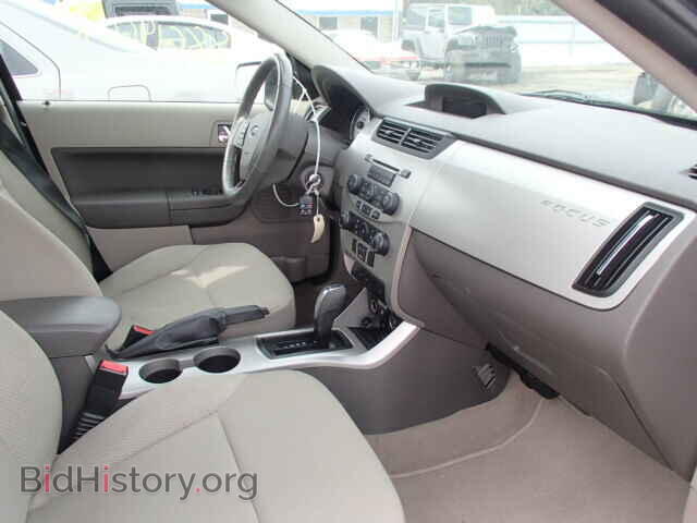 2008 FORD FOCUS - VIN: 1FAHP35N98W256706 - Photo 5