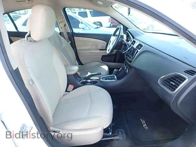2011 Chrysler 200 (VIN 1C3BC1FB2BN607834) — фото 5 из 10