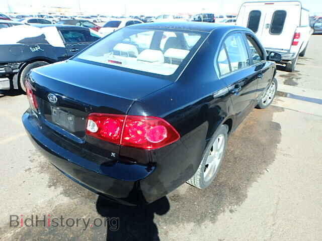 2006 KIA OPTIMA - VIN: KNAGE123965077956 - Фото 4