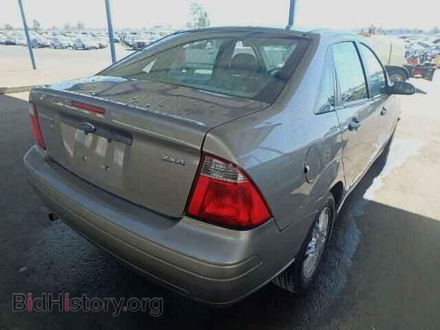 2005 FORD FOCUS - VIN: 1FAHP34N75W242333 - Фото 4