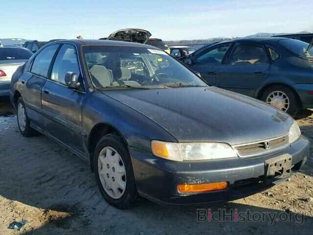 Photo 1HGCD553XVA034256 - HONDA ACCORD 1997