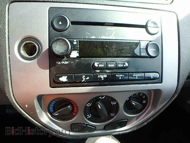 2007 FORD FOCUS - VIN: 1FAFP37N07W134769 - Фото 9