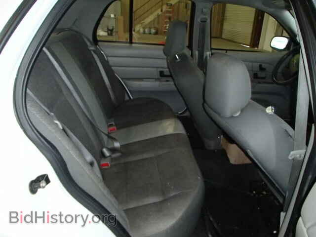 2005 FORD CROWN VIC - VIN: 2FAHP71W15X171350 - Фото 6