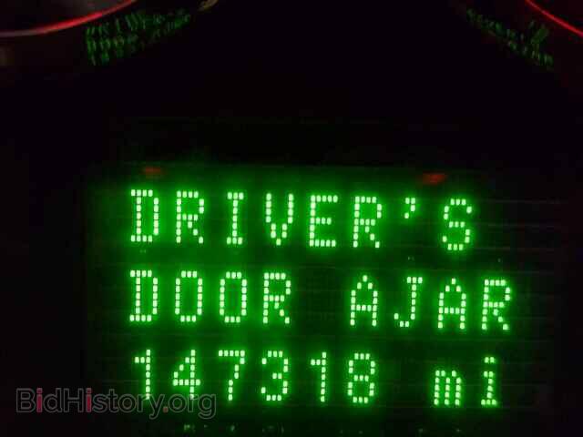 2004 FORD FREESTAR - VIN: 2FMDA58274BA47737 - Фото 8