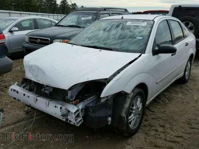 2005 FORD FOCUS - VIN: 1FAFP34N45W251370 - Фото 2