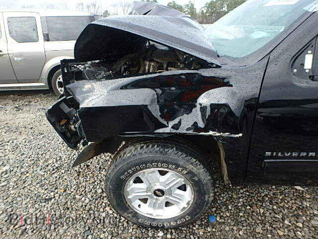 2011 CHEVROLET SILVERADO - VIN: 1GCRKSE33BZ328351 - Фото 9