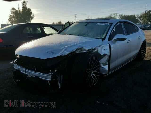 2012 AUDI A7 - VIN: WAUYGAFC1CN085585 - Фото 2