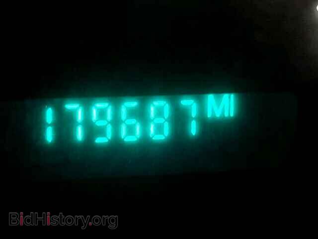 2001 CADILLAC DEVILLE - VIN: 1G6KF57911U235996 - Фото 8