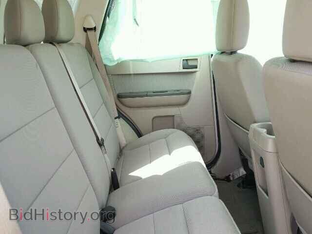 2011 FORD ESCAPE - VIN: 1FMCU0D71BKC09064 - Фото 6